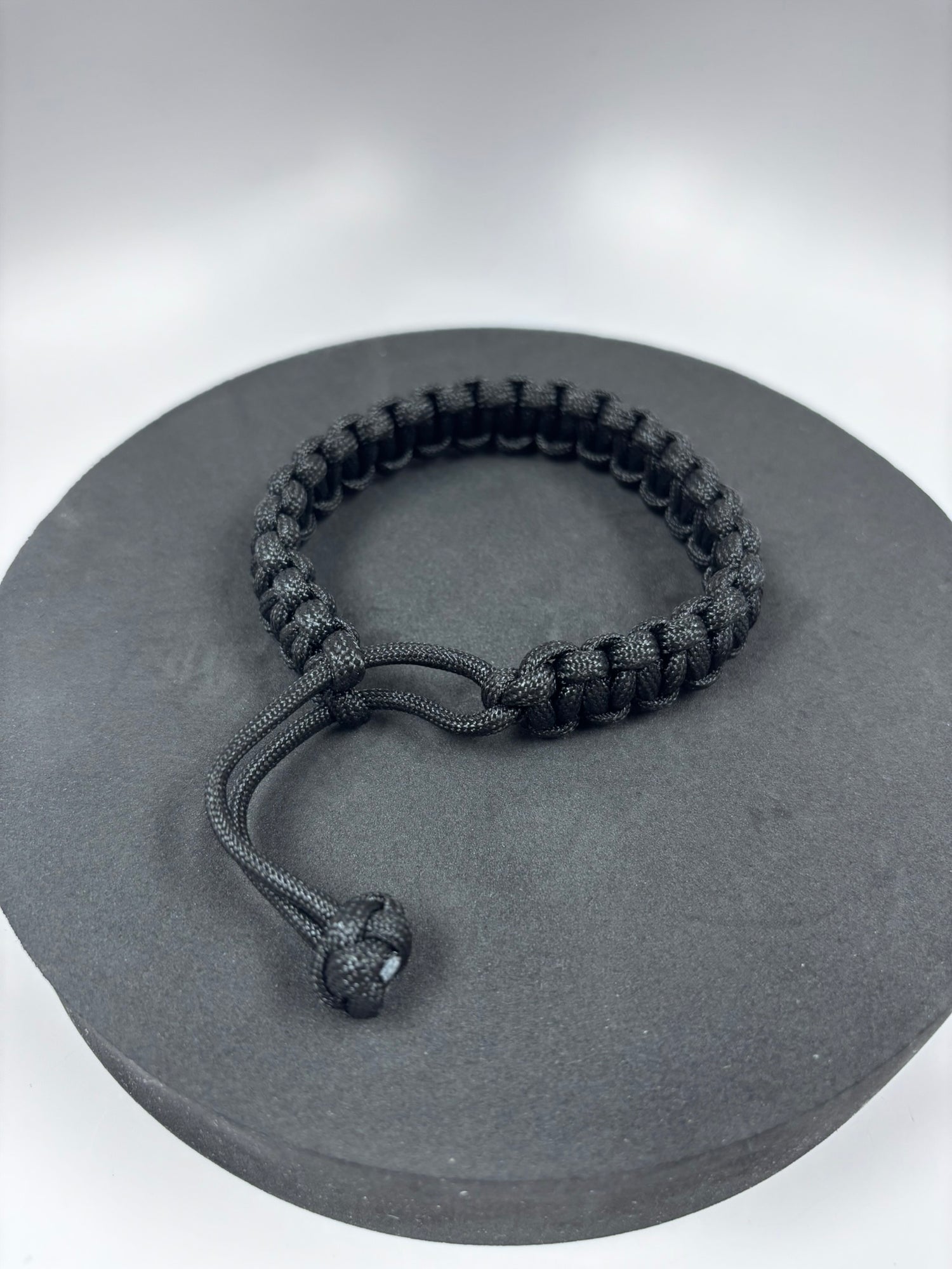 Paracord Bracelet Mad Max (Black)