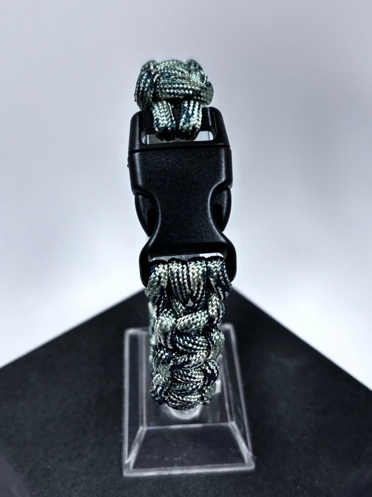 Paracord Bracelet Cobra (Green Camo)